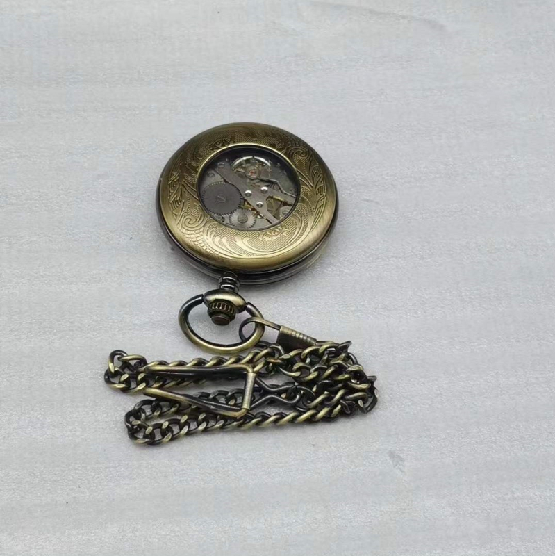 Antički bakreni džepni sat s kapicom – klasična dekoracija za dom (Material: Copper; Copper type: Brass; Craft: Die casting; Production method: Semi-manual and half mechanical; Processing and customization: Yes)