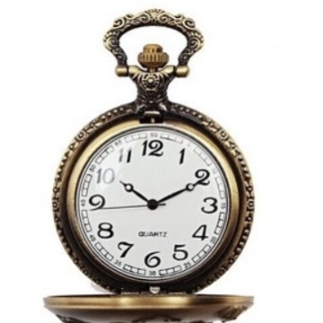 Retro džepni sat‑privjesak za ogrlicu, anime stil; kvarcni mehanizam; promjer brojčanika 47 mm; metalno kućište; okrugli oblik brojčanika