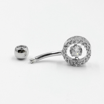 Nabas gredzens no 925 sudraba ar cirkoniem – universāls stils, ģeometrisks dizains