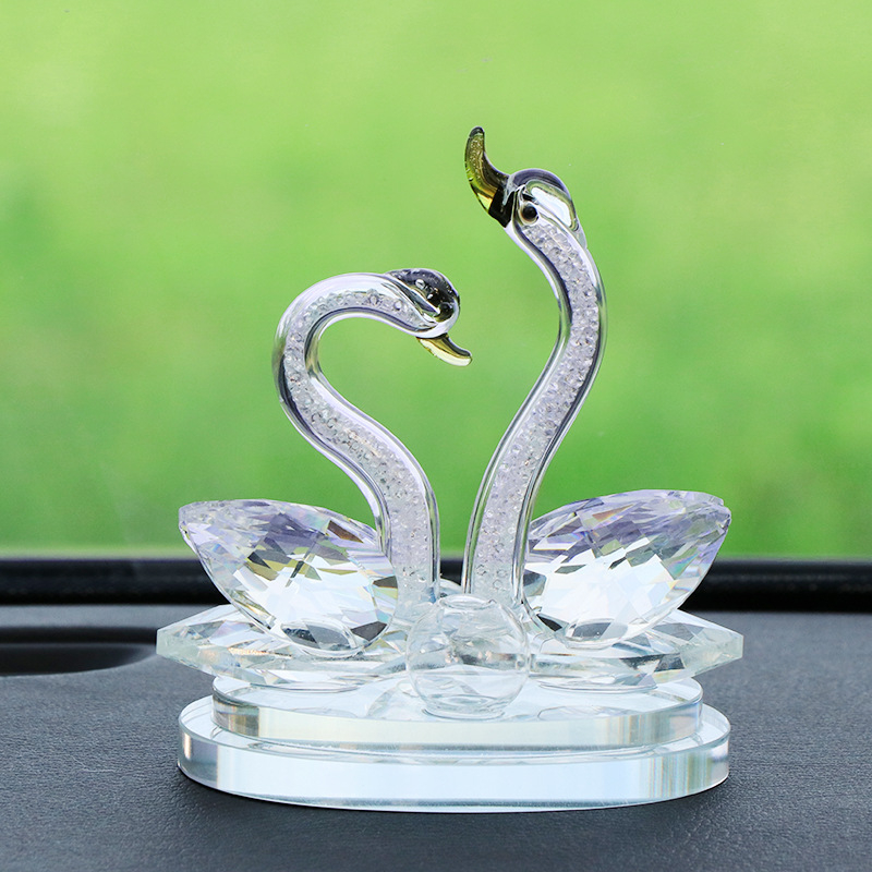 Decorațiune auto - Lebădă cu cristal de iubire, rășină, stil tradițional chinezesc, suport parfum, parfum revigorant