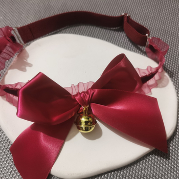 Boka karkötő masnival, vintage stílus, textil anyag, női kiegészítő, tavasz 2025