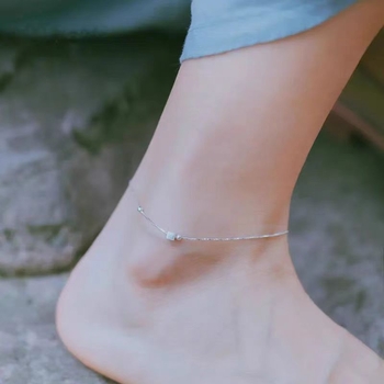 Ženski anklet s brušenim kvadratnim dizajnom, korejski stil, srebrna prevleka, proljeće 2025