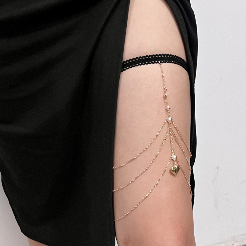 Ženski anklet od legure, srcolik dizajn, bez kamenčića