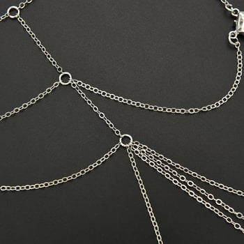 Perlena tijelo lanac s klavikularnim lancem, modni luksuzni nakit, ljeto 2025