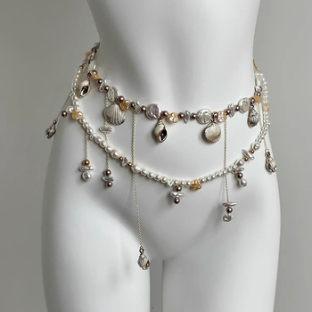 Lanț de talie dublu strat cu ciucuri, perle Baroque, detalii din scoică; materiale mixte; lungime 105 cm; vară, stil lejer, personalizare disponibilă