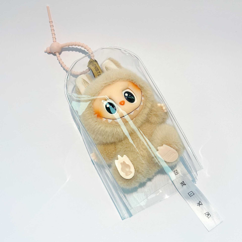 Geantă de depozitare suspendată – formă cub, husă PVC protecție la praf pentru păpușă pluș și pandantiv