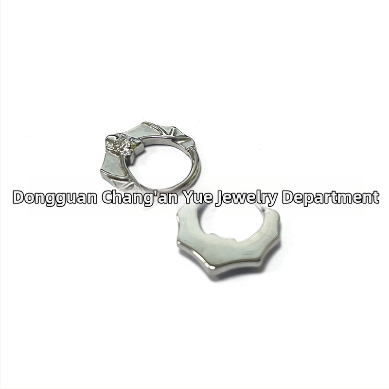 Titāna G23 deguna gredzens ar bat motīvu, universāls, bezšuvju pirsings, BBM113, Crazy Animal City sērija, gravēšana