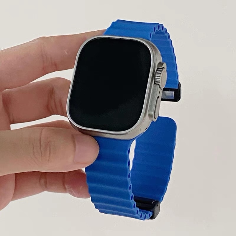 Ζώνη Apple Watch Ultra — Σιλικόνη με μαγνητικό κούμπωμα, απλό στυλ