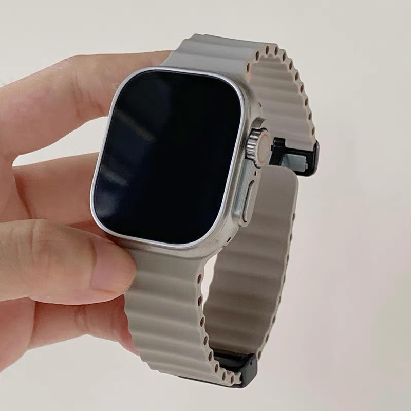 Ζώνη Apple Watch Ultra — Σιλικόνη με μαγνητικό κούμπωμα, απλό στυλ