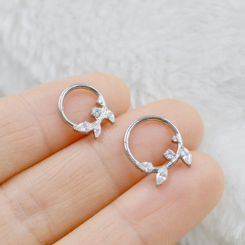 Inel nazal, aliaj de titan (ASTM F136), design frunză de zirconiu, gravură, unisex