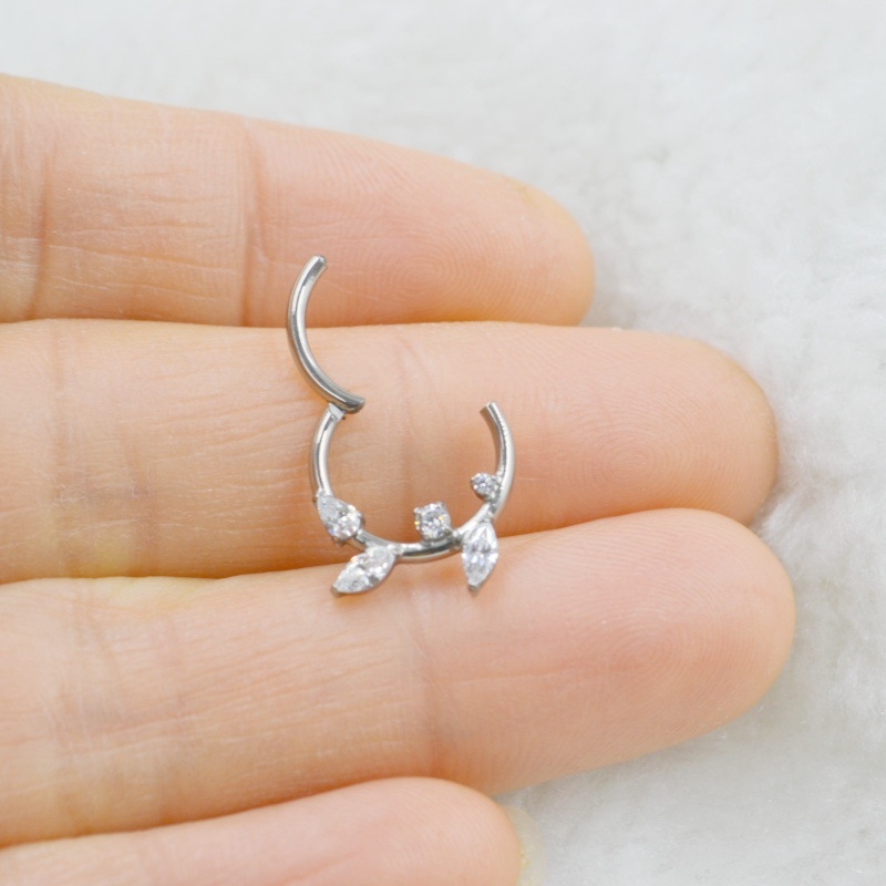 Inel nazal, aliaj de titan (ASTM F136), design frunză de zirconiu, gravură, unisex