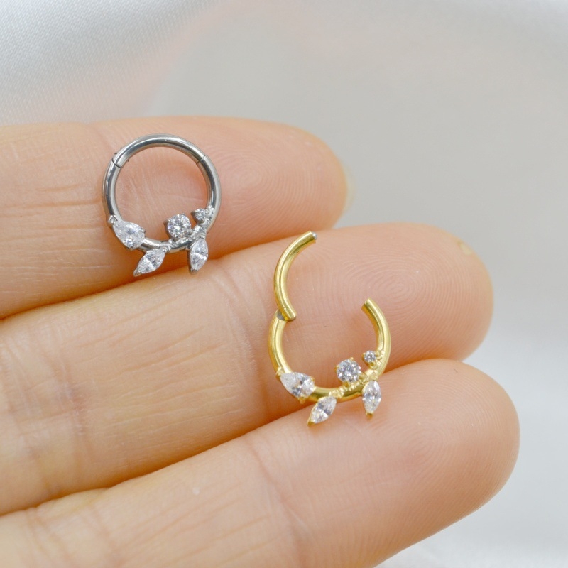 Inel nazal din aliaj de titan (ASTM F136), design frunză cu zirconiu, seria GQ2, gravat