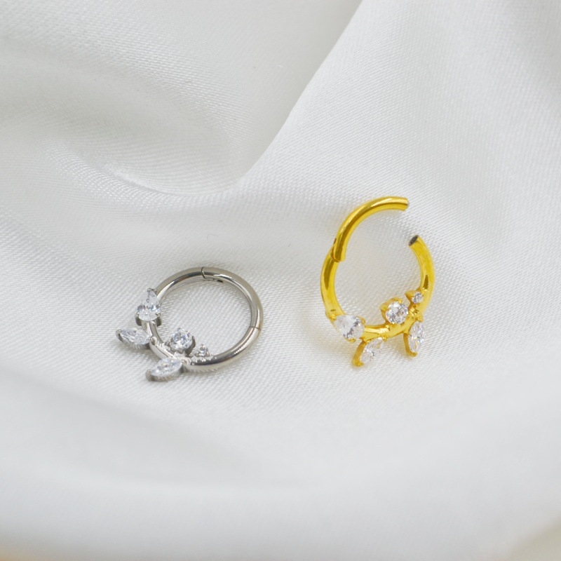 Inel nazal din aliaj de titan (ASTM F136), design frunză cu zirconiu, seria GQ2, gravat