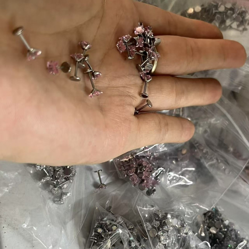 Set de inele nazale și știfturi pentru buză din oțel inoxidabil, cu zirconiu încrustat, hipoalergenic, calitate 304, finisaj placat electrochimic