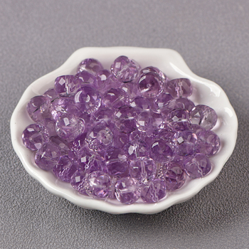 Kristály szabad gyöngyök, ametiszt kristály, barokk stílusú, kör gyöngyök, géppel feldolgozott