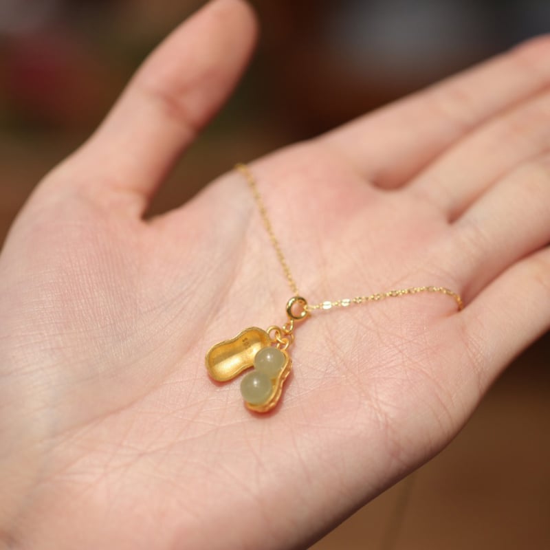 Ogrlica s Hetianskim jadeitom, privjesak u obliku kikirikija, ručno izrađeno, Dream Crystal, blag luksuzni stil