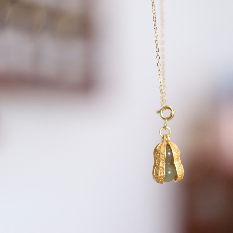 Ogrlica s Hetianskim jadeitom, privjesak u obliku kikirikija, ručno izrađeno, Dream Crystal, blag luksuzni stil