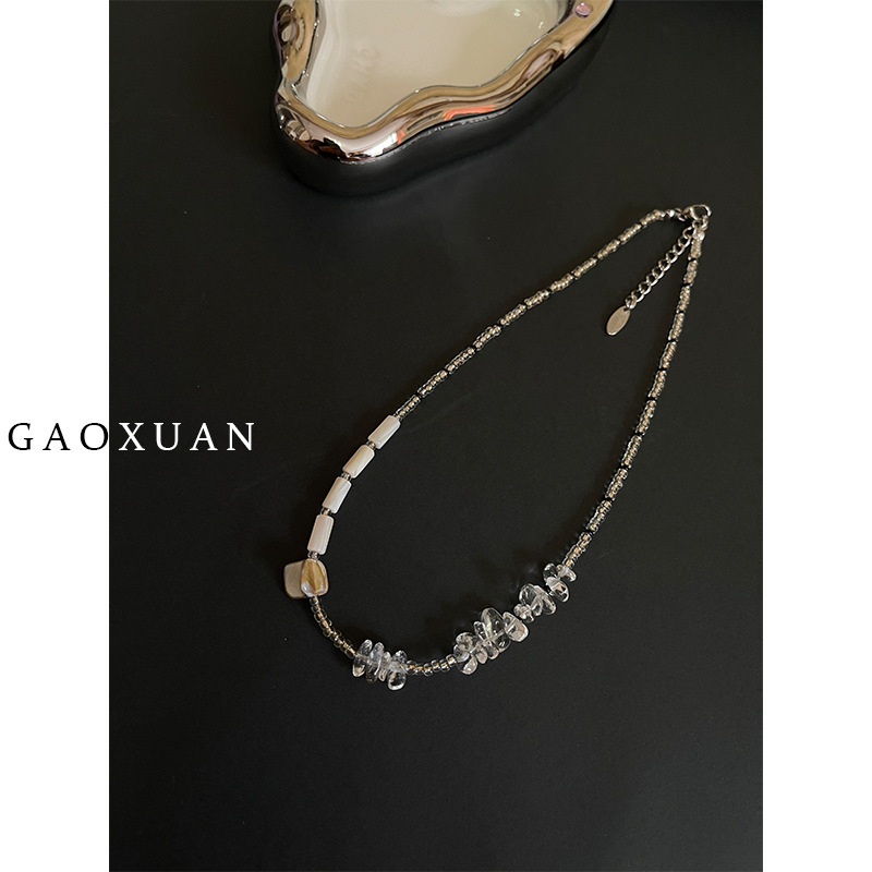 Kristályos nyaklánc természetes kő medállal, kézzel készített lánccal, geometriai dizájn