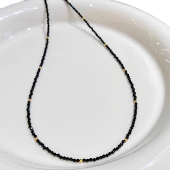 Xianlin réz kulcscsonti nyaklánc kristálybeültetéses medállal, gyöngyös lánccal, geometrikus dizájn