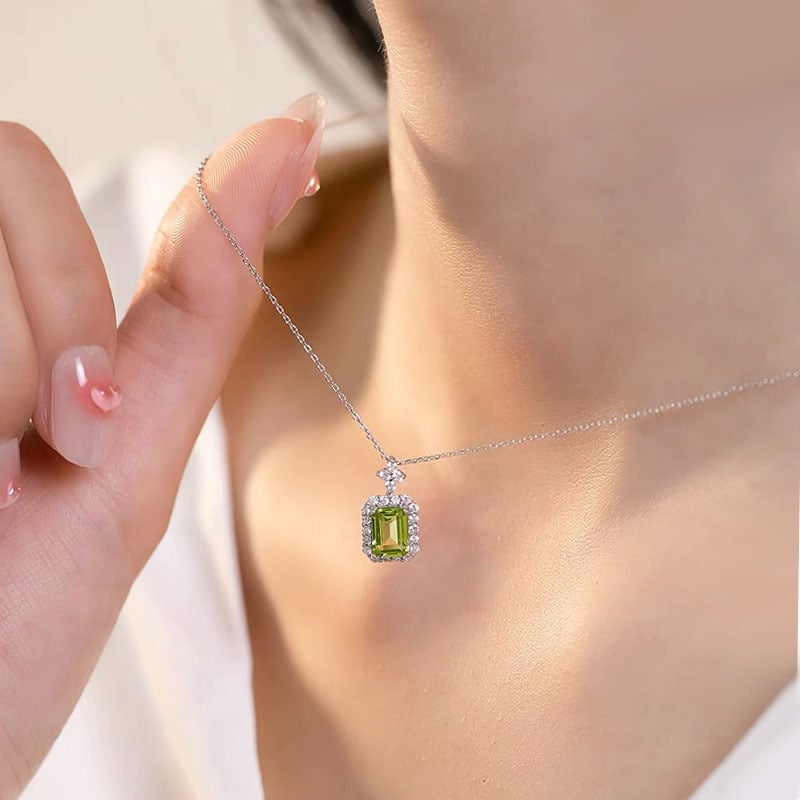 Colier din argint 925 cu cristale naturale de acvamarin și topaz, pandantiv în formă de sticlă de parfum, lanț încrucișat, greutate 2,5 g