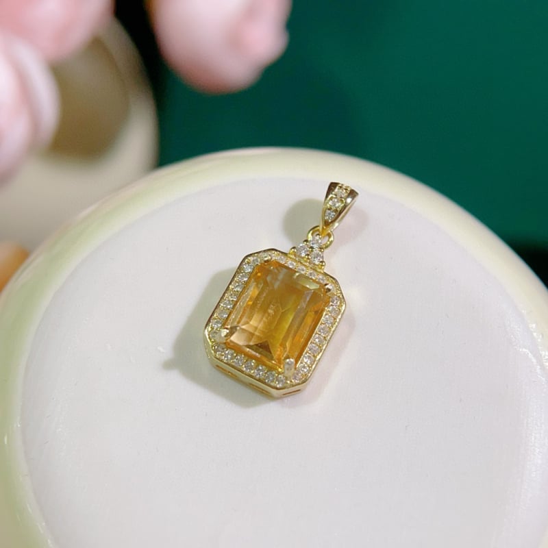 925 ezüst nyaklánc citrin kővel, geometriás design, beépített kő, minimalist stílus