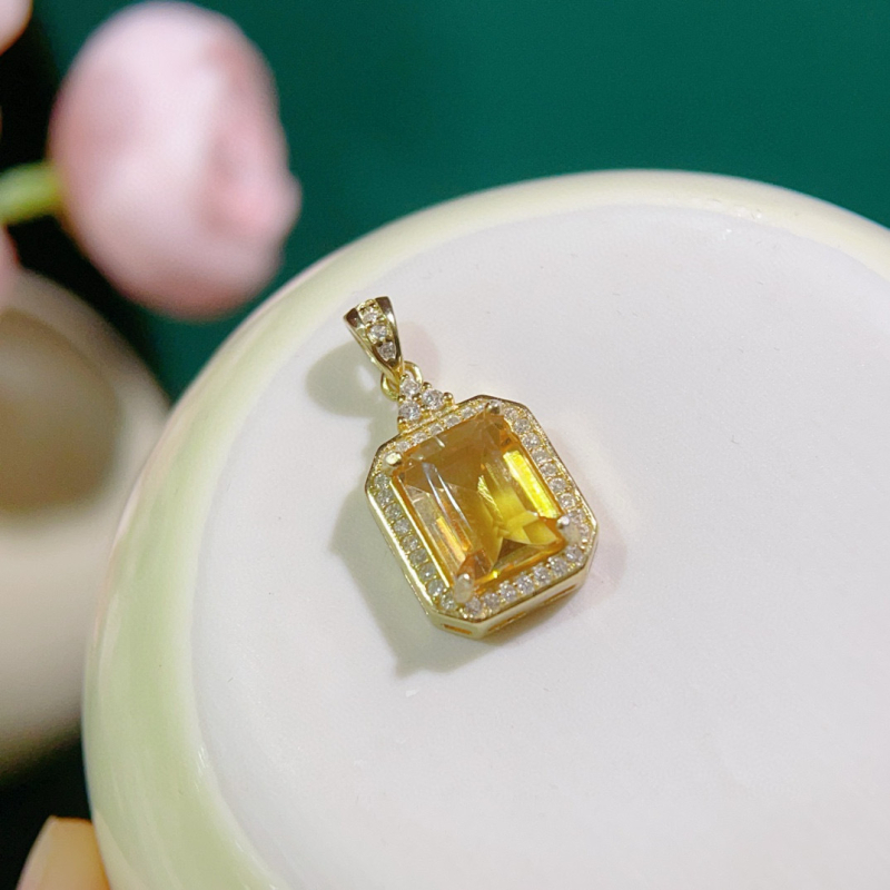 925 ezüst nyaklánc citrin kővel, geometriás design, beépített kő, minimalist stílus