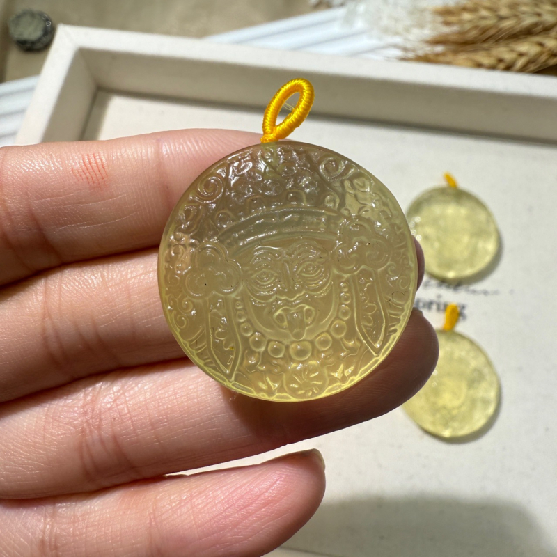 Geometriai kristály medálos nyaklánc, citrin kristály, fényes felület