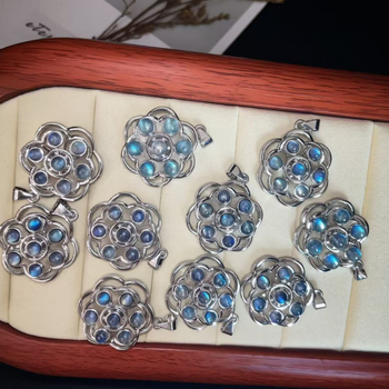 Kristálybeültetéses nyaklánc, geometriai forma, forgó medál, Tianbao Pavilion Jewelry