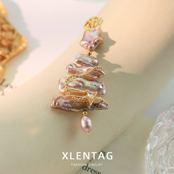 Barokk gyöngy csillag cirkón nyaklánc medál – Eredeti dizájn, anyag: gyöngy, forma: csillag, felületkezelés: elektroplatinálás, 2025 nyár