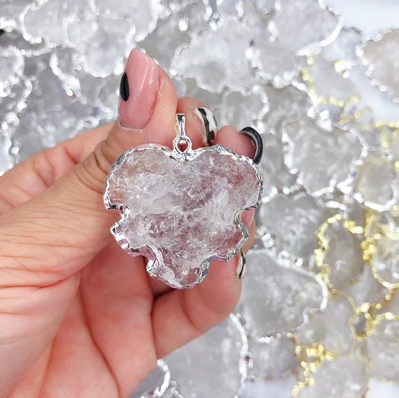 Colier din piatră semiprețioasă, formă geometrică, finisaj polisat, stil minimalist, ediția iarna 2025