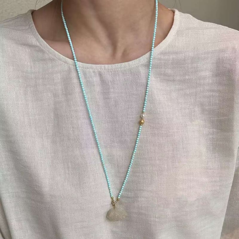 Geometriai alakú medálos nyaklánc mesterséges kristály medállal, szabályos lánccal, ősi módszerrel készült, nőknek