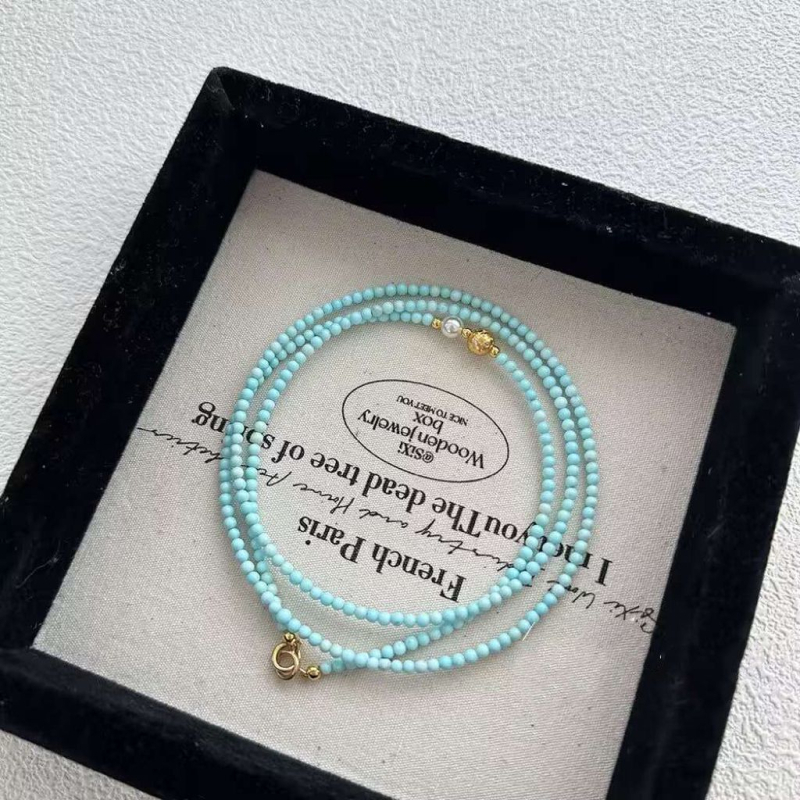 Geometriai alakú medálos nyaklánc mesterséges kristály medállal, szabályos lánccal, ősi módszerrel készült, nőknek