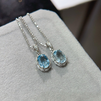 Akvamarin medálos nyaklánc 925-ös ezüstből, minimalist stílus