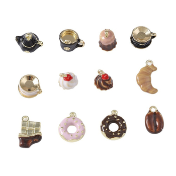 DIY ékszerkészítés kiegészítők – cinkötvözet – olajcseppentéses felület – minta: torta – 2025 nyári debütálás