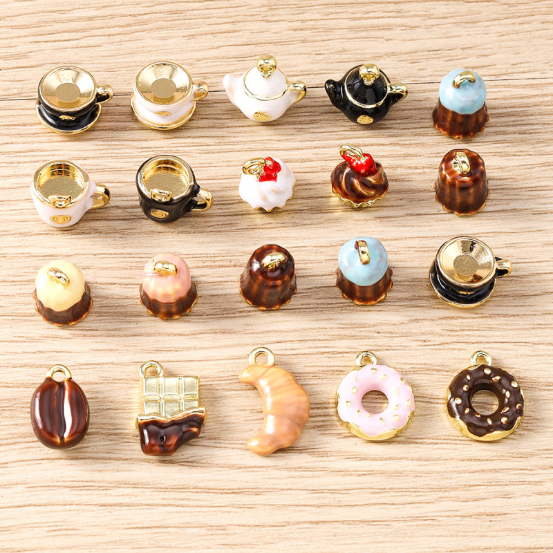 DIY ékszerkészítés kiegészítők – cinkötvözet – olajcseppentéses felület – minta: torta – 2025 nyári debütálás