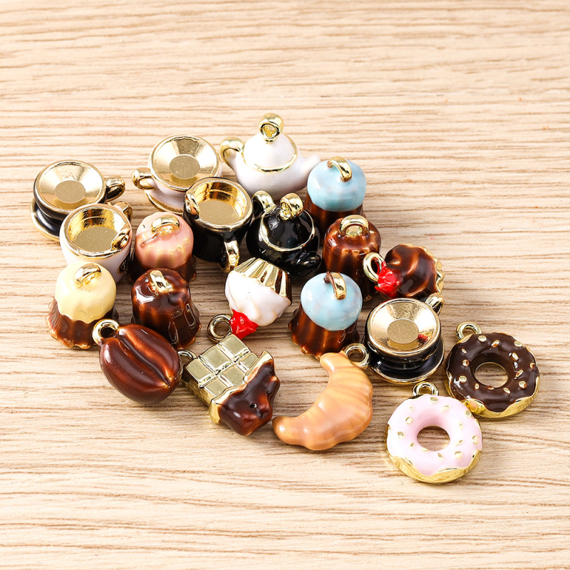 DIY ékszerkészítés kiegészítők – cinkötvözet – olajcseppentéses felület – minta: torta – 2025 nyári debütálás