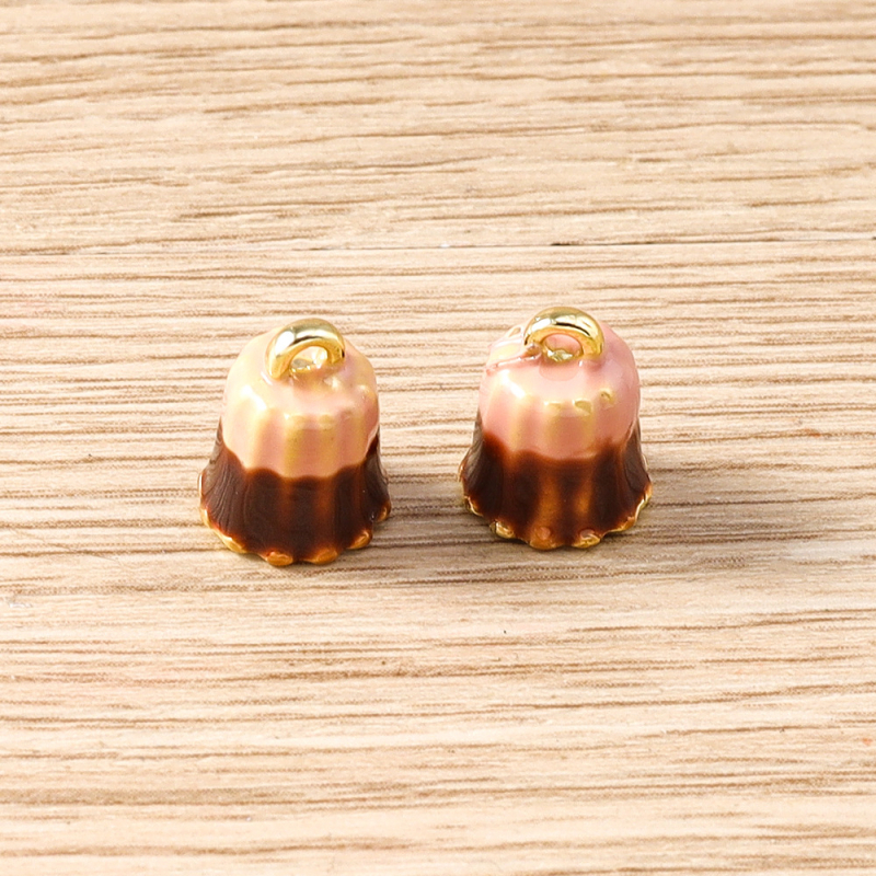 DIY ékszerkészítés kiegészítők – cinkötvözet – olajcseppentéses felület – minta: torta – 2025 nyári debütálás