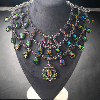 Kristályos nyaklánc, csepp alakú medállal, excentrikus stílus, többszörös lánc, elektroplatált bevonat