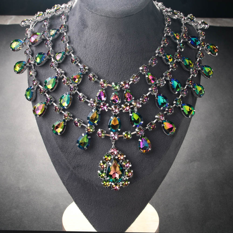 Kristályos nyaklánc, csepp alakú medállal, excentrikus stílus, többszörös lánc, elektroplatált bevonat