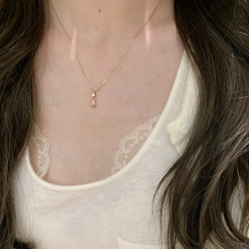 Colier din cupru cu formă de lacrimă, zirconiu încrustat, lanț lateral