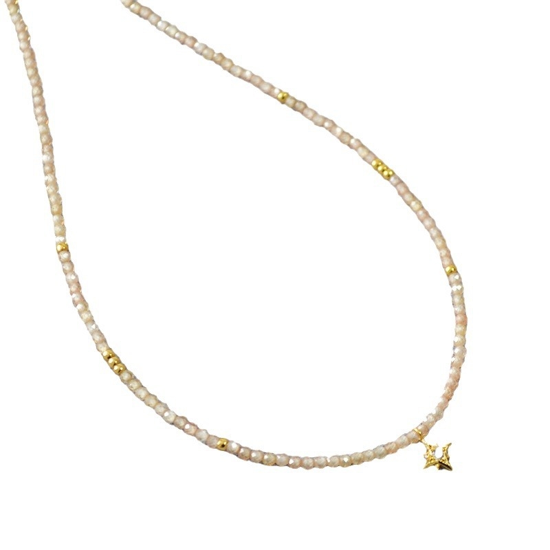 Elegáns réz nyaklánc ötvözet medállal, cirkón lánccal, kézzel készített, 10 g