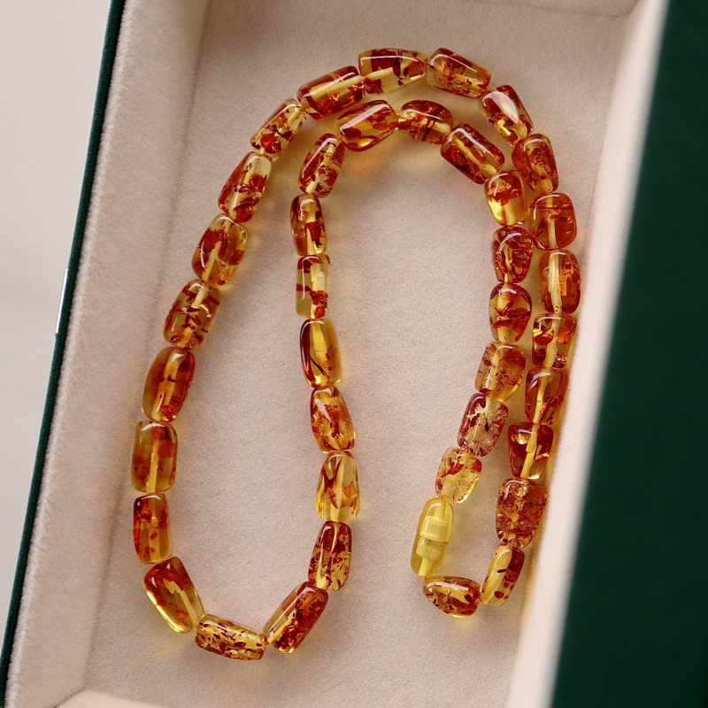 Colier din chihlimbar floral, design geometric, lucrat manual, stil simplu, primăvara 2025