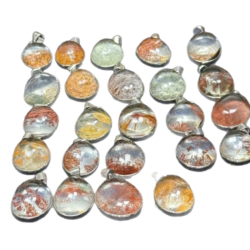 Colier de cristal cu pandantiv în formă de frunză, încrustare Ghost din cristale