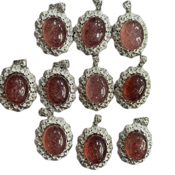 Geometriai kristály nyaklánc fehér holdfény és eper kristállyal, elektropolírozott felülettel