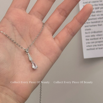 Réz nyaklánc ötvözet vízcsepp medállal, szabályos lánccal, 41–50 cm, könnyű luxus stílus