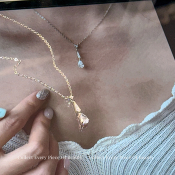 Réz nyaklánc ötvözet vízcsepp medállal, szabályos lánccal, 41–50 cm, könnyű luxus stílus