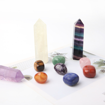 Nepravilni set kristalnih kamenja za meditaciju — pakiranje: PP vrećice; neto težina: 0,1 kg; sortiment: kvarc, ametist, aventurin, tigrovo oko, lazurit, agat, jaspis