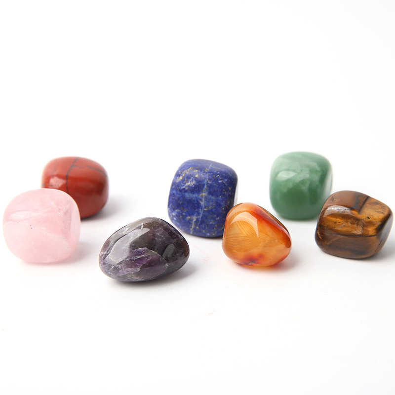 Nepravilni set kristalnih kamenja za meditaciju — pakiranje: PP vrećice; neto težina: 0,1 kg; sortiment: kvarc, ametist, aventurin, tigrovo oko, lazurit, agat, jaspis
