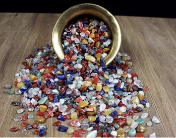 Kristály kavics díszítésre — természetes kristály, szobrászati kivitelezés, természetes felület