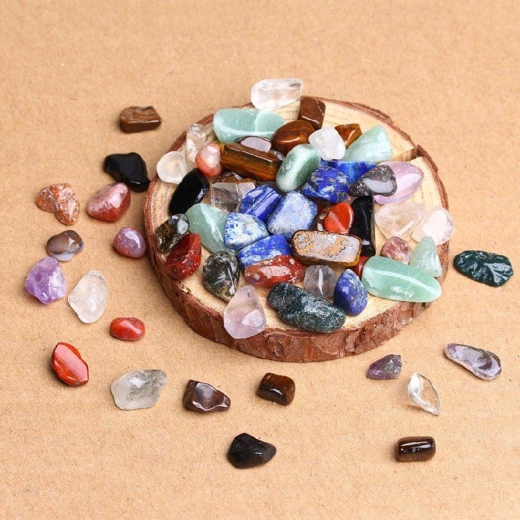 Kristály kavics díszítésre — természetes kristály, szobrászati kivitelezés, természetes felület